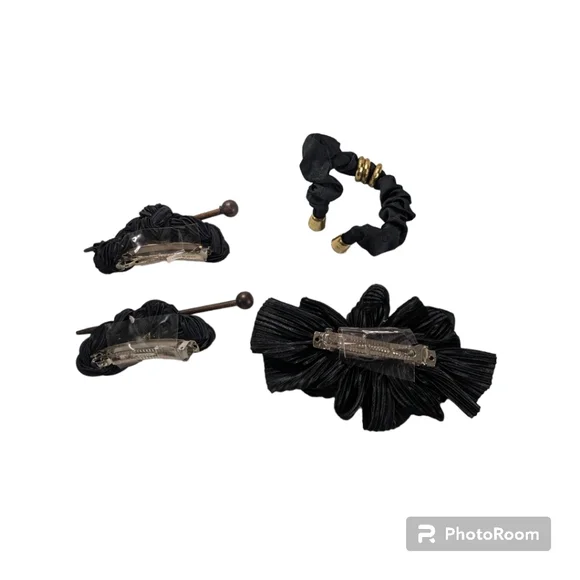 Black Hair Clips. Hair Accessories. 4 Pieces. - Picture 7 of 9